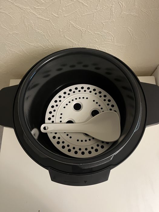 Продам мультиварку Philips All-in-One Cooker 3000 Series 2237