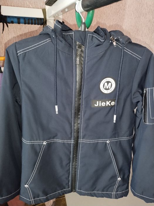 Куртка на хлопчика р.152