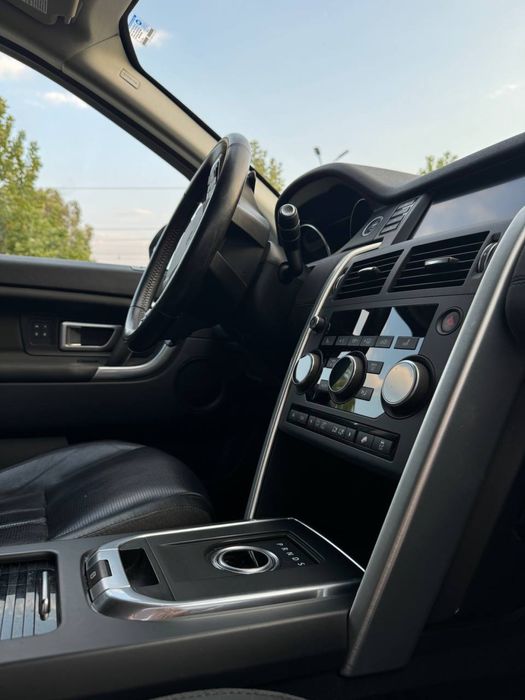 Ленд ровер дискавери спорт