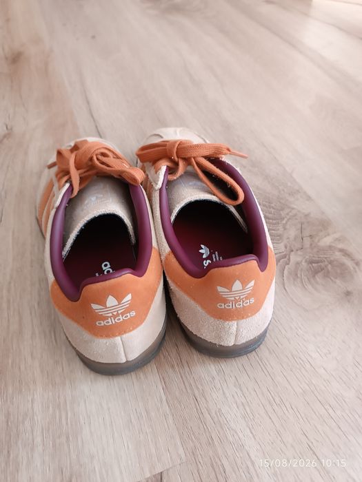 Adidas gazelle beje e laranja