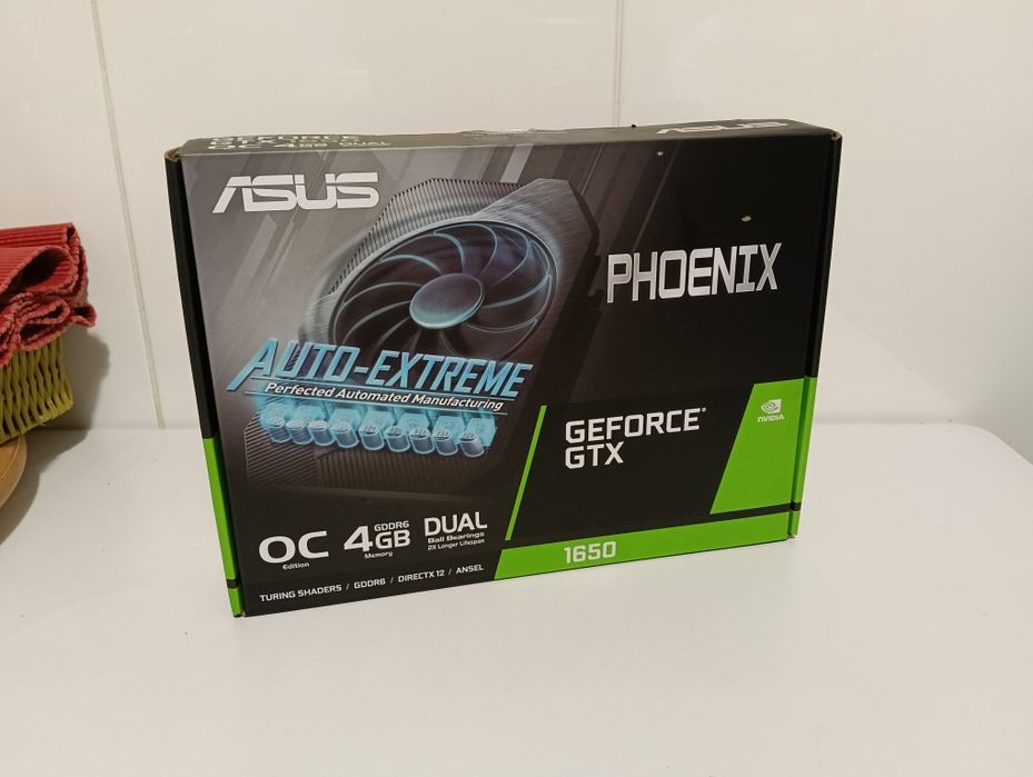 ASUS Phoenix GeForce GTX 1650 4gb como nova