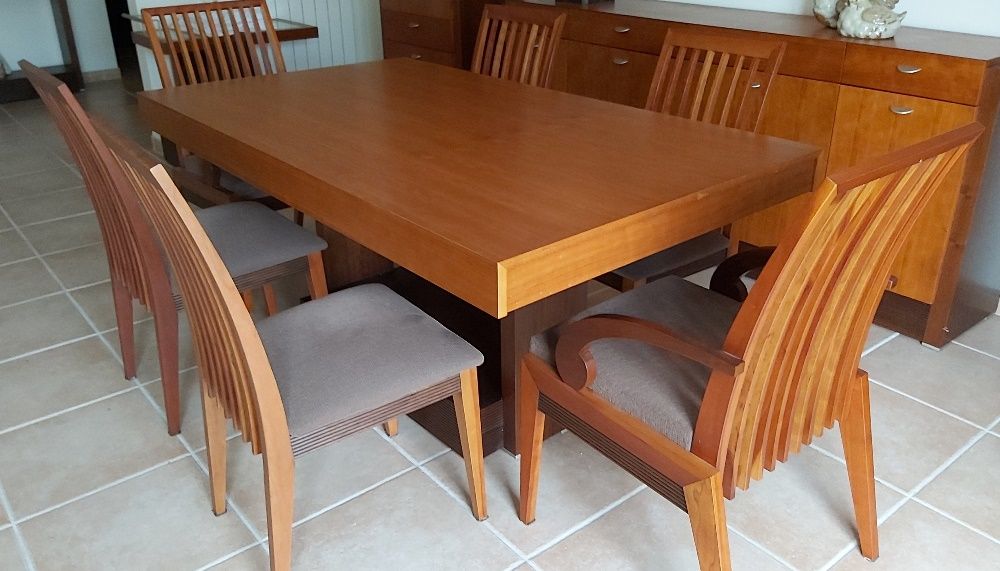 Mesa de sala de jantar NOVA com 4 cadeiras e 2 cadeirões