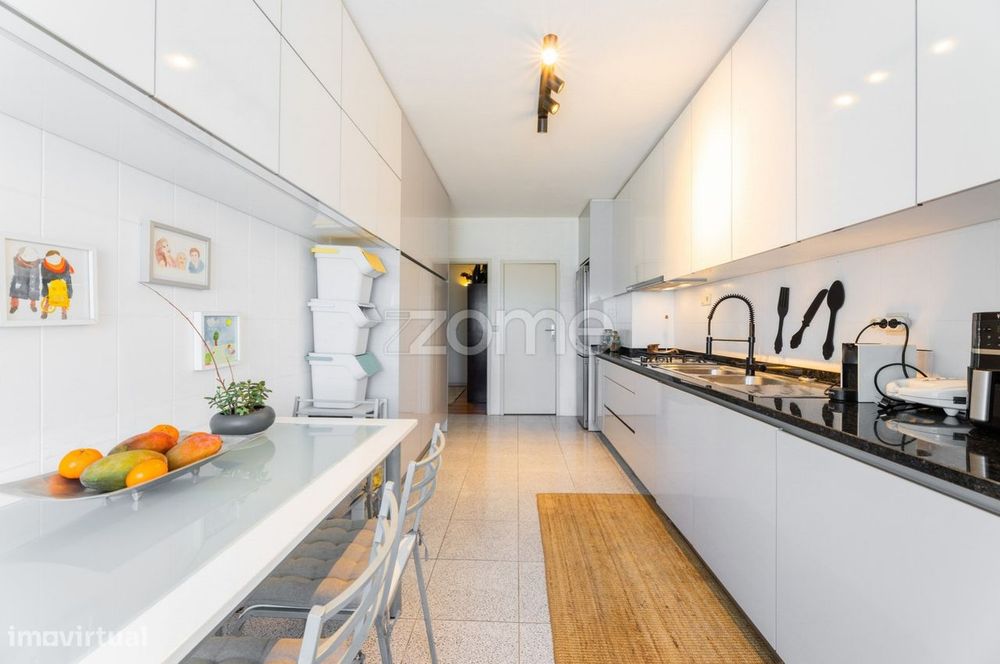 Apartamento T4 com 189m2 em Maximinos - Braga