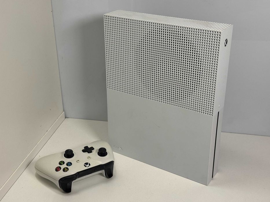 Konsola XBOX ONE S 500GB z Padem i Napędem Super Stan