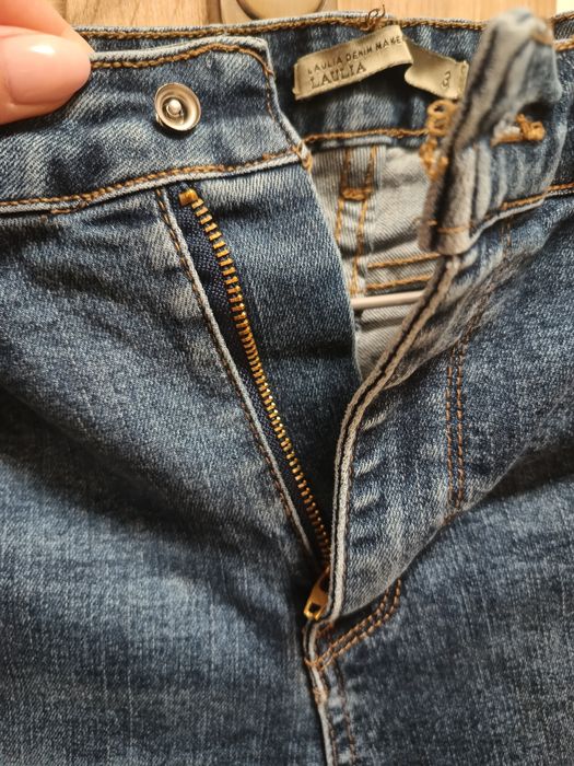 Damskie spodnie jeansy