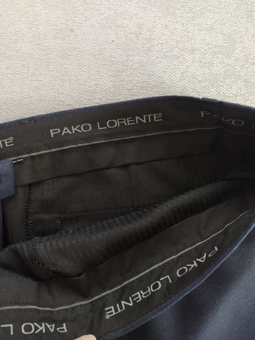 Granatowy garnitur z prążek Pako Lorente 52/182