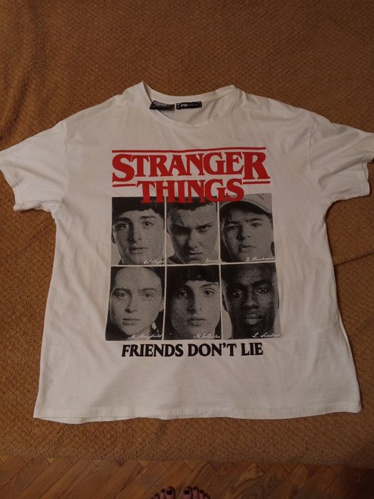 Футболки жіночі Stranger things