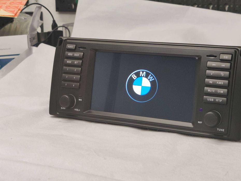 Rádio BMW E39 Android 13 WiFi GPS Novo com Garantia 2GB RAM