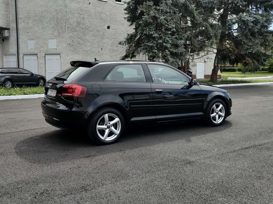Audi A3 (8P) Attraction 2.0 TDI 140HP DPF