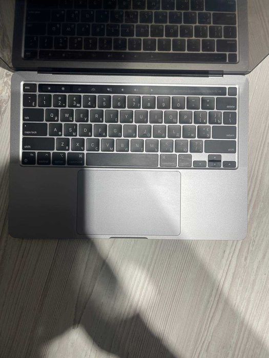 MacBook Pro M1 13 inch 256 гб сірий 2020