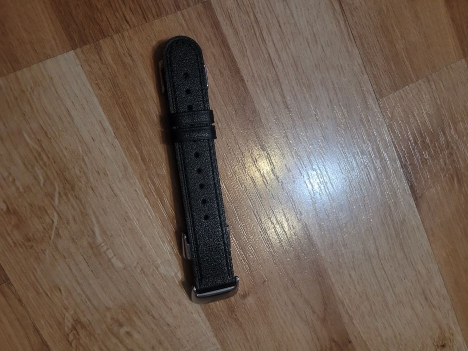 Skórzany pasek do Fitbit Charge 5
