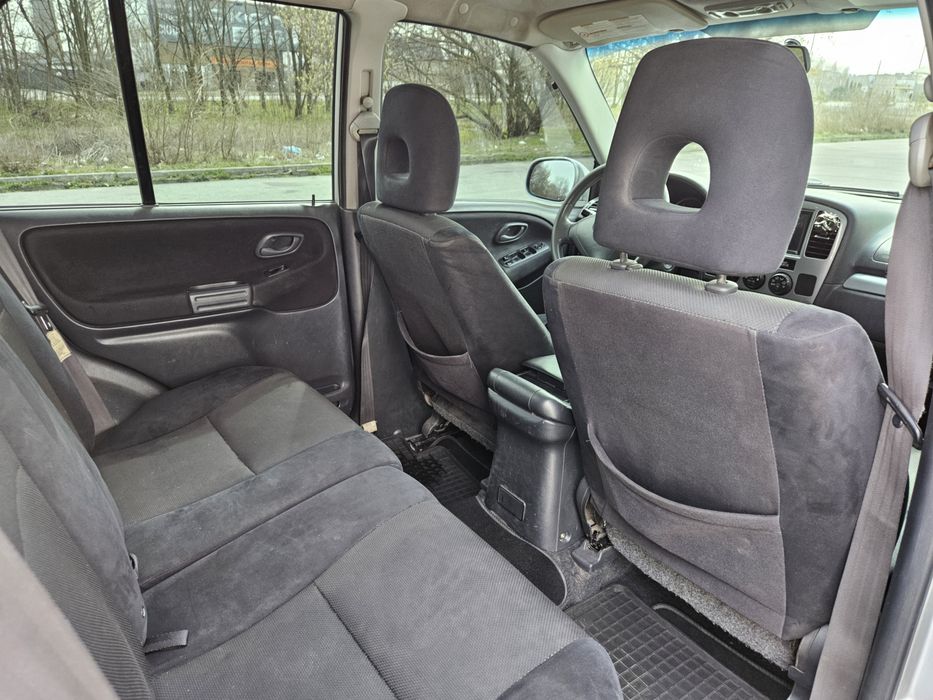 Suzuki Grand Vitara 2.0 бензин 2003