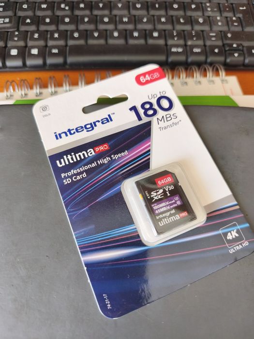 Cartão de memória 64GB425232934330050561