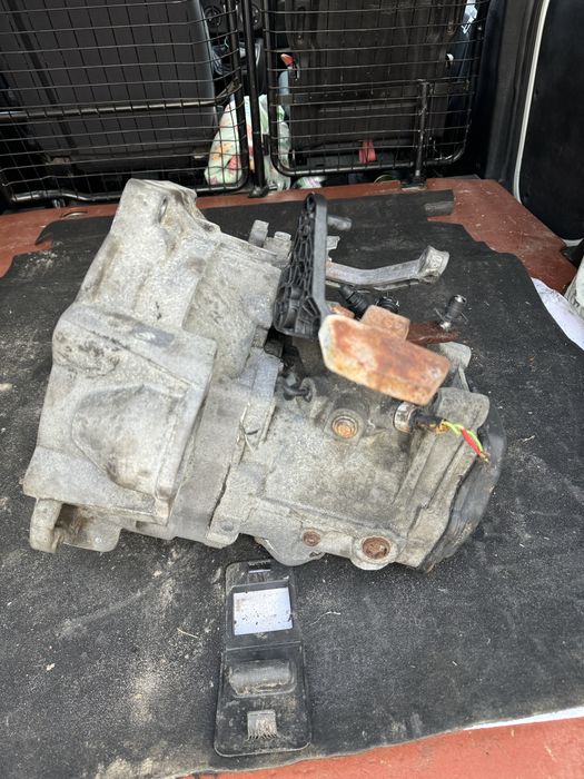 Коробка передач volkswagen caddy golf 5 skoda a5