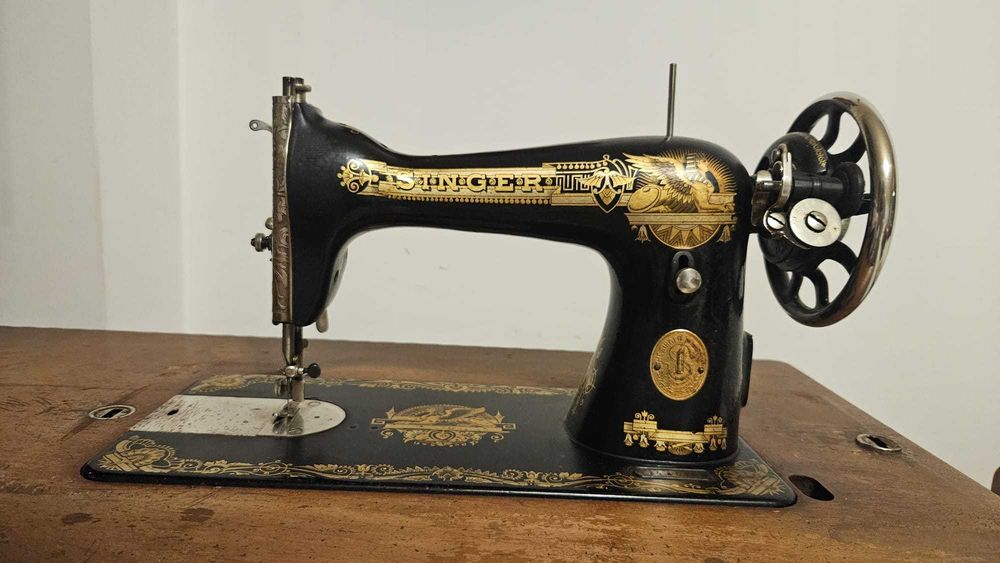 Maquina de Costura Singer