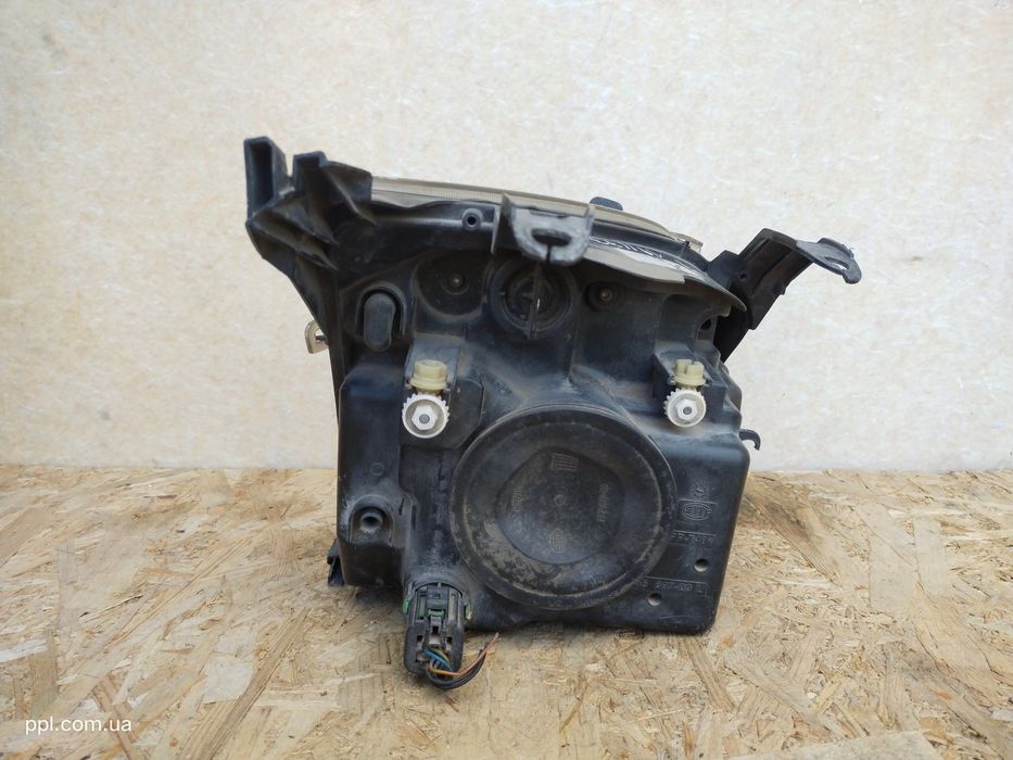 Ford Fusion 2002-2005 Фара передняя левая