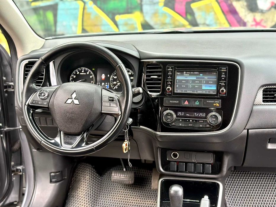 Mitsubishi Outlander 2016 2.4