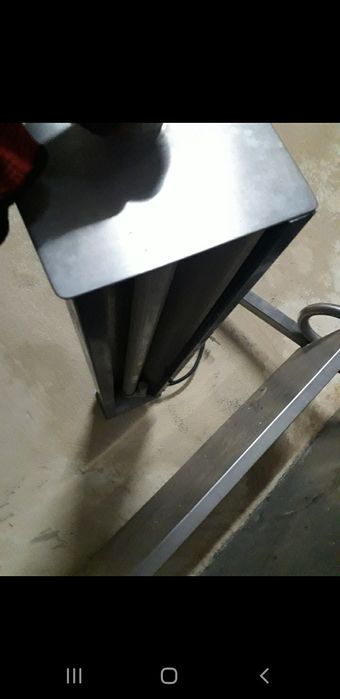 Banca de trabalho em inox com luz e ligações