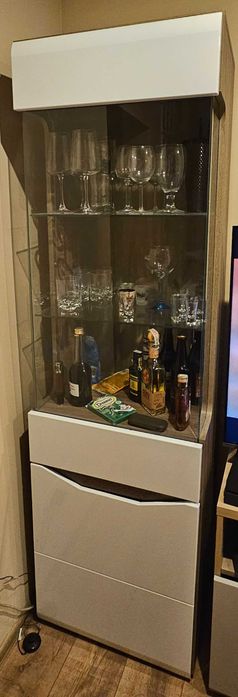 Przeszklona witryna, barek, podświetlenie LED W 193 x Sz 56 x Gł 40