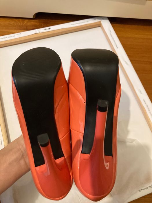 Жіночі босоніжки на високих підборах, лакові, коралові, sharman, р.36