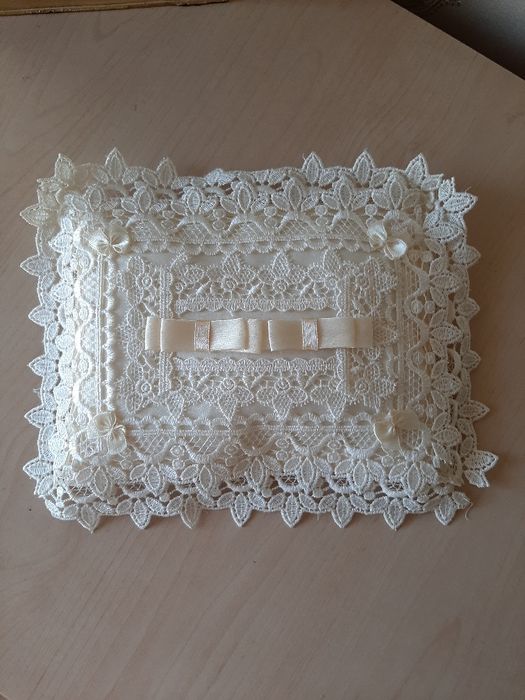 Продам подушечку для обручальных колец