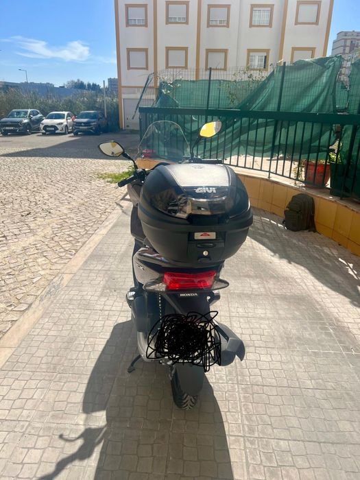 Mota Honda GIVI 125