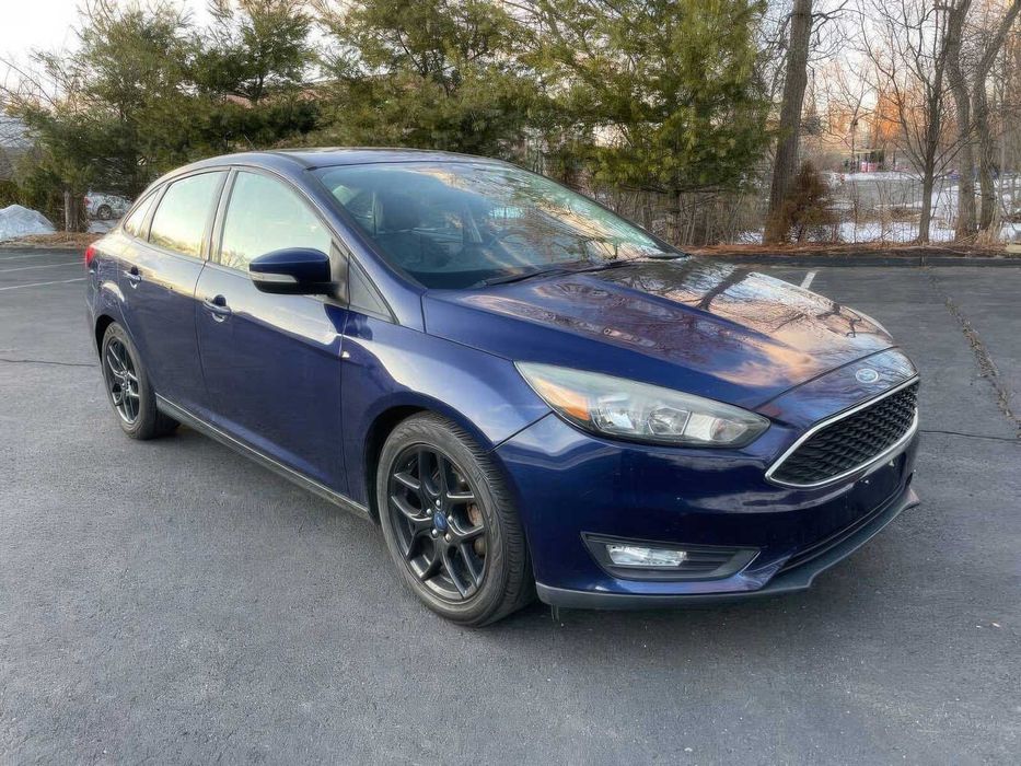 Ford Focus SE      2016