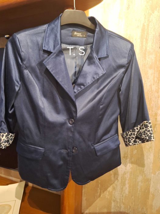 Casacos T. S, preto, azul e cinza