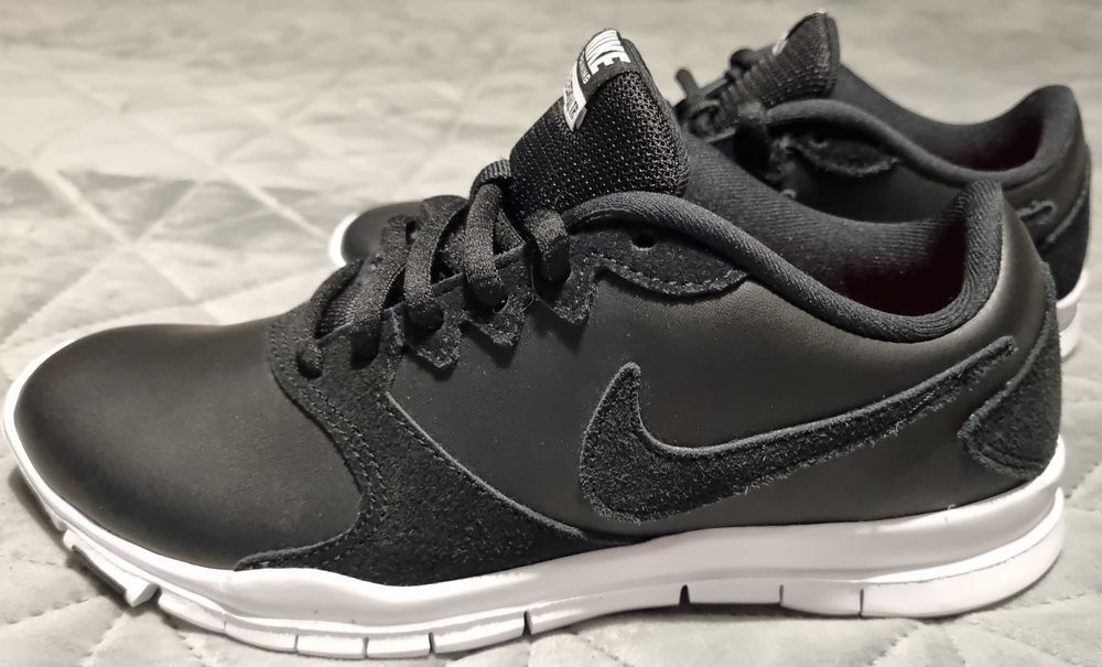 nowe buty Nike rozmiar 36 czarne