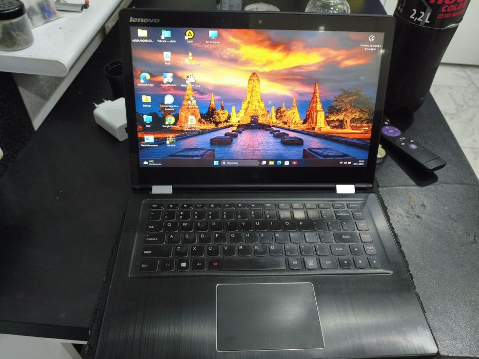 Dotykowy laptop Lenovo Yoga 700-14isk