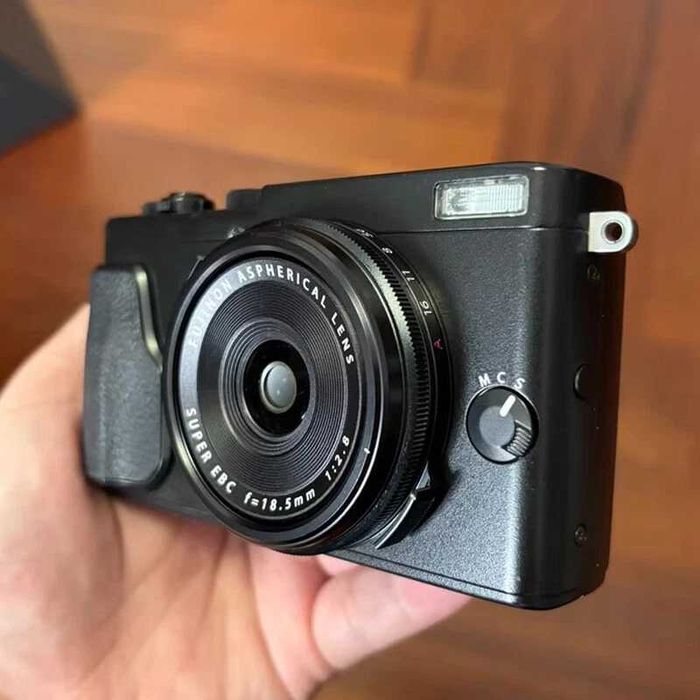 Fujifilm X70 Black