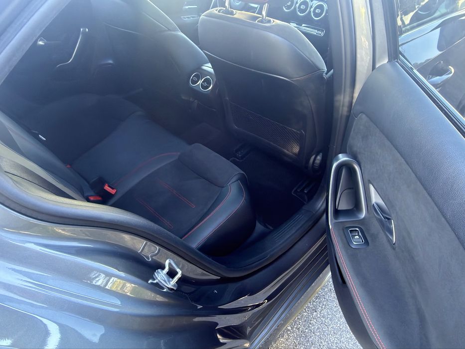 Mercedes Benz Class A 200i 7G-DCT AMG Line Advanced Plus