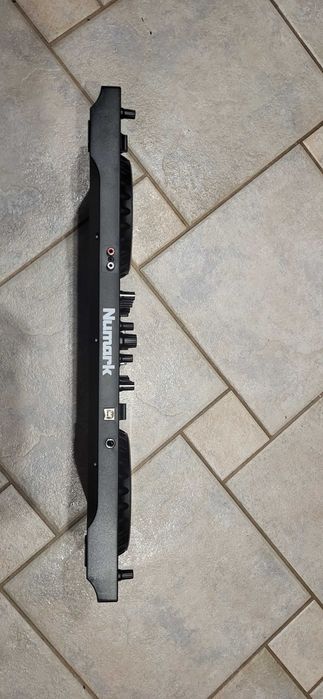 Numark Mixtrack Pro FX kontroler DJ, konsola DJ