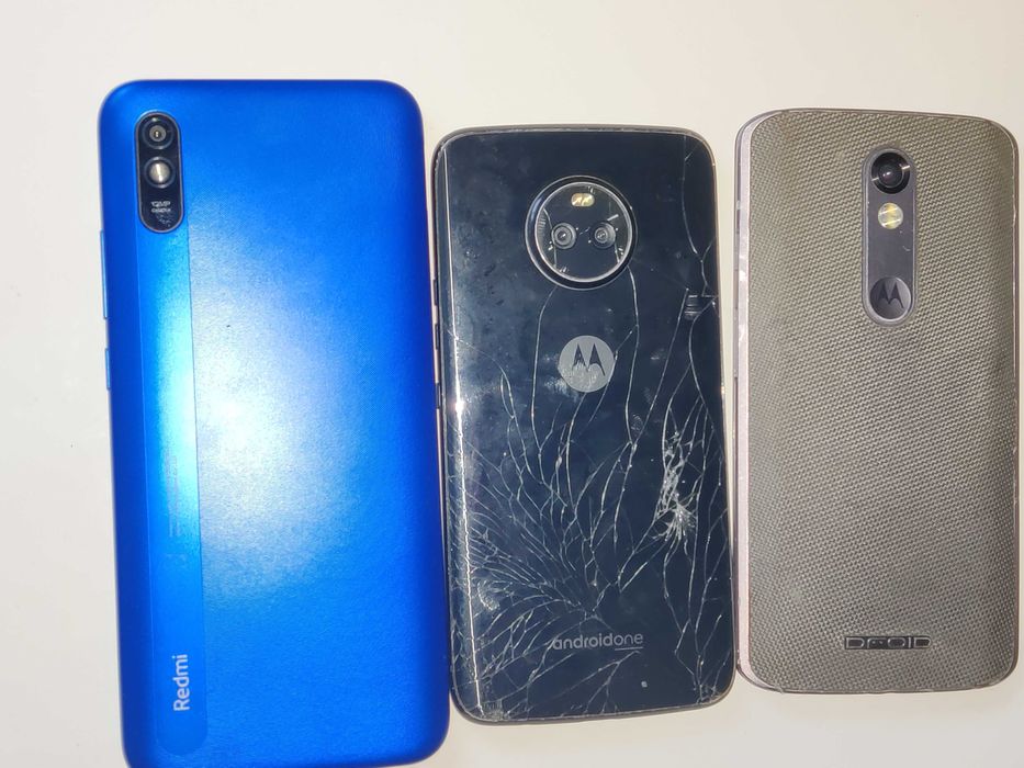 лот смартфонів 13шт. Motorola/Redmi/Samsung робочі та на запчастини