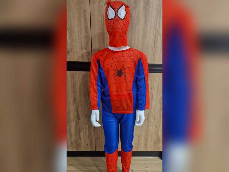 Przebranie Superbohater zestaw z maską
Rozmiar S 90-110
