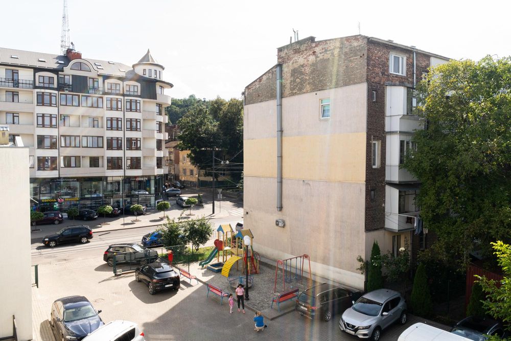 Продаж квартири 80.5м² в новобудові з ремонтом, Львів