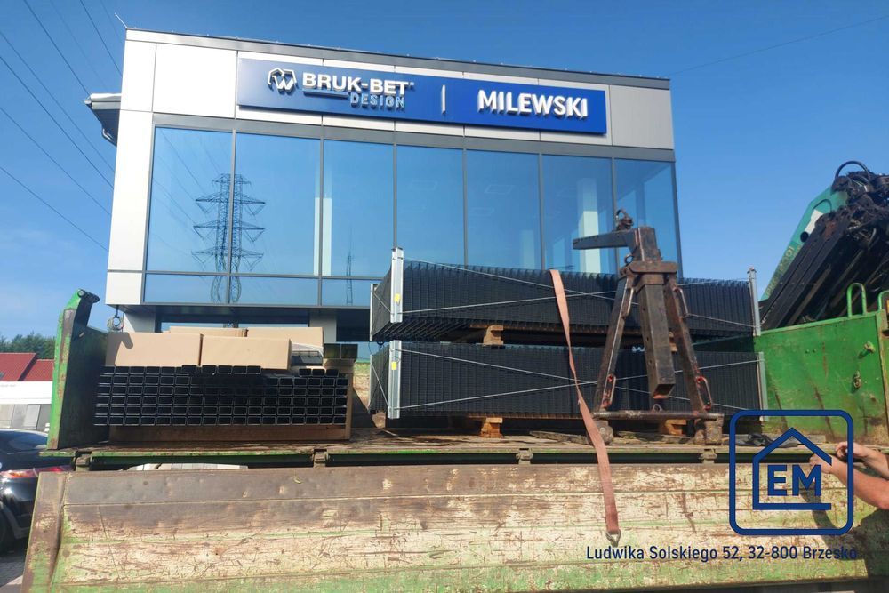 Panele ogrodzeniowe  Fi 4 x 1230 mm OC + RAL 7016 | RAL 9005