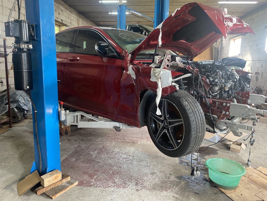 Разборка Mercedes w205 C43 запчасти мотор коробка ходовая