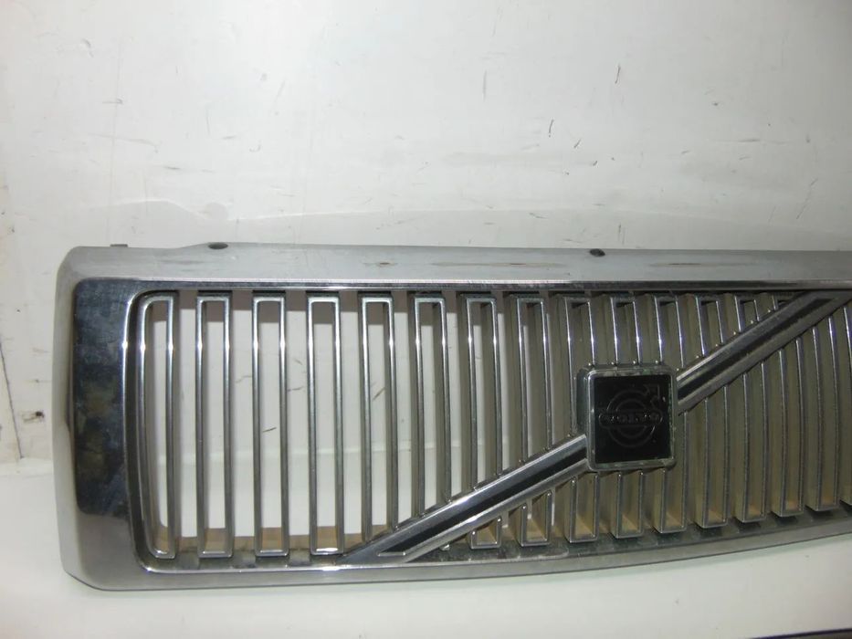 Volvo 440 grelhas " nova de stock antigo
