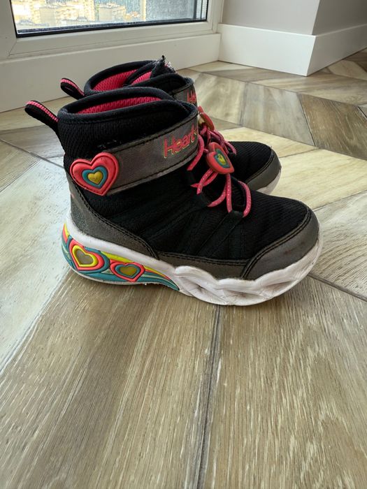 Черевики Ботінки сапожки .на дівчинку Skechers  23