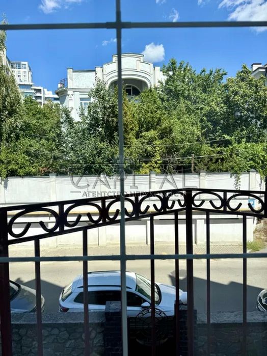 Оренда танхаусу Печерськ 220м
