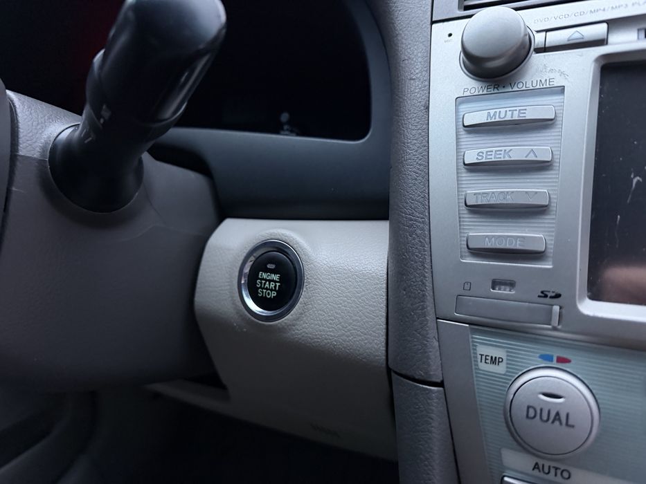 Toyota Camry 3.5 автомат