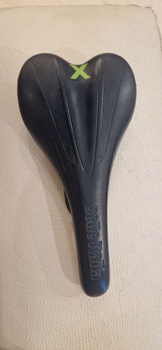 Selim  Fizik / Selle Italia (original) e Selim Ritchey WCS