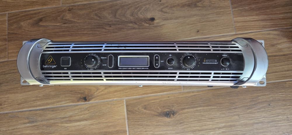 Behringer iNuke 6000 z procesorem DSP