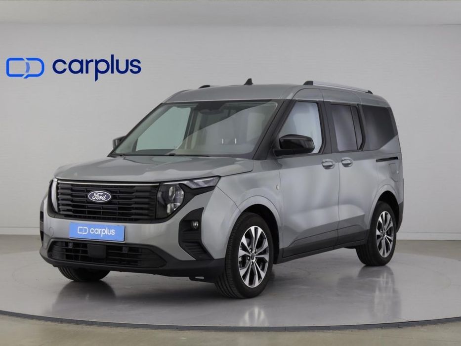 Ford Tourneo Courier 1.0 EcoBoost Titanium