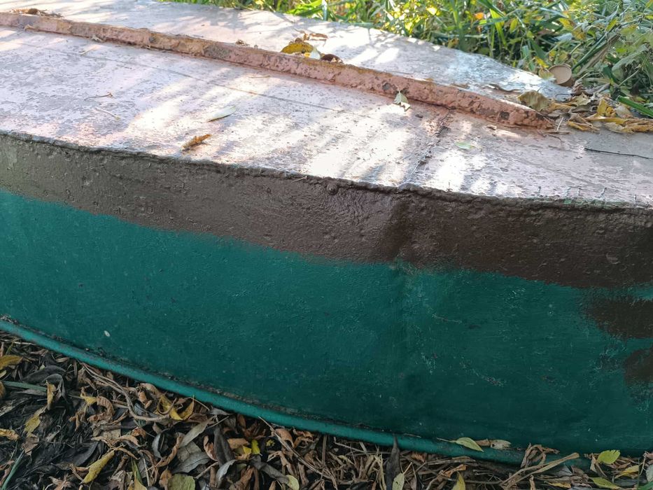 Продам металевий човен