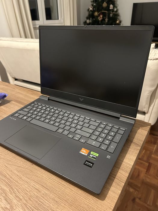 Victus by HP Gamming Laptop 16-s0006np 16.1” cromado preto
