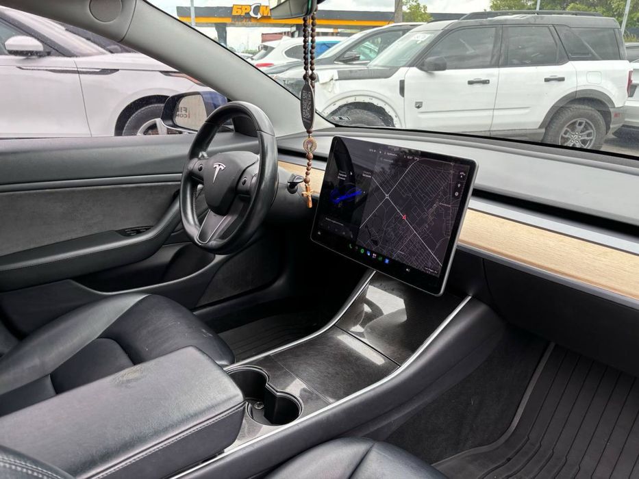 Tesla Model 3 standart