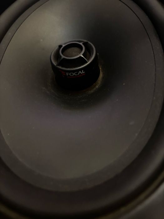 Colunas FOCAL OVAIS 690 HC