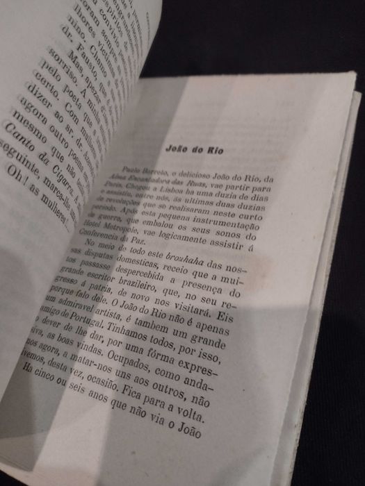 Conversar sobre Viagens, Amores, Ironias - Augusto e Castro